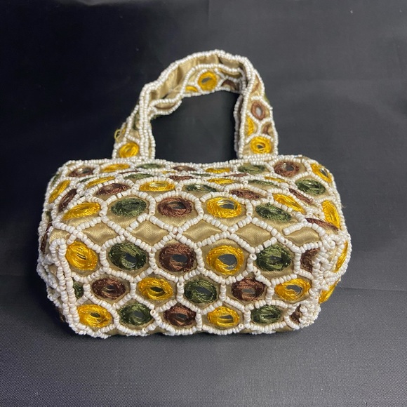 Moyna beaded microbag with mirror mosaic design - Picture 5 of 7